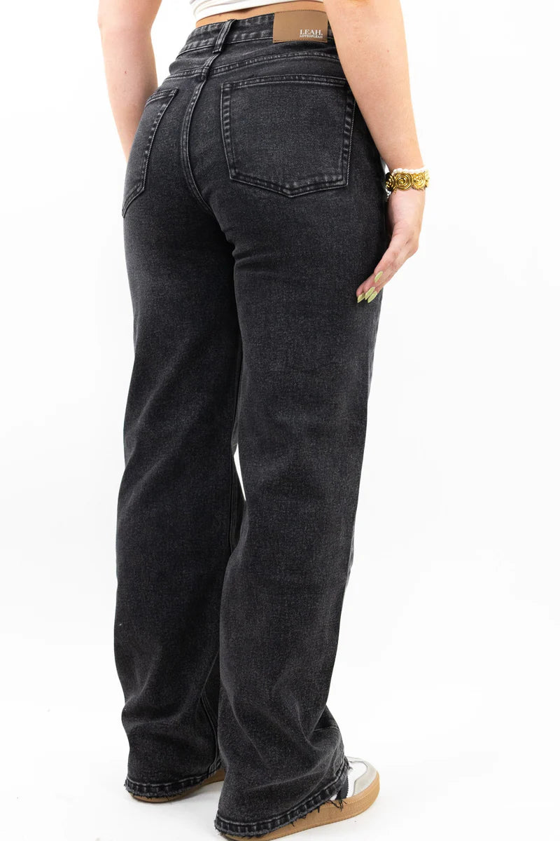 CHARLOTTE™ | Everyday Straight-Leg Jeans