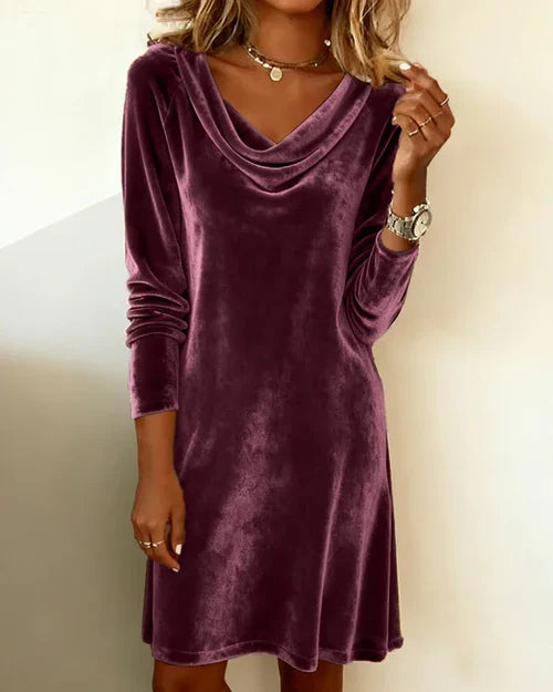 LUNORI™ | Flattering Velvet Dress