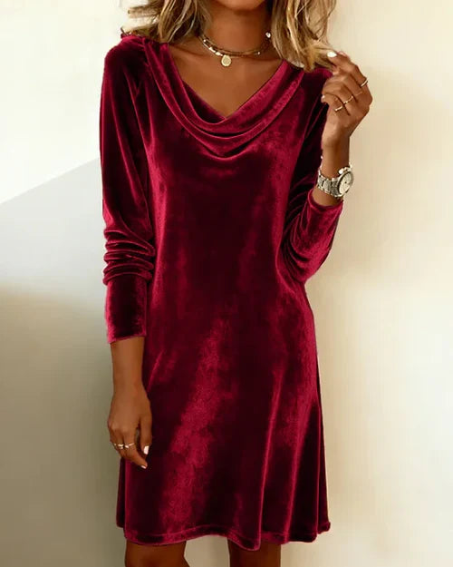 LUNORI™ | Flattering Velvet Dress