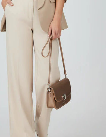 MILA™ | Chic Carryall Essential