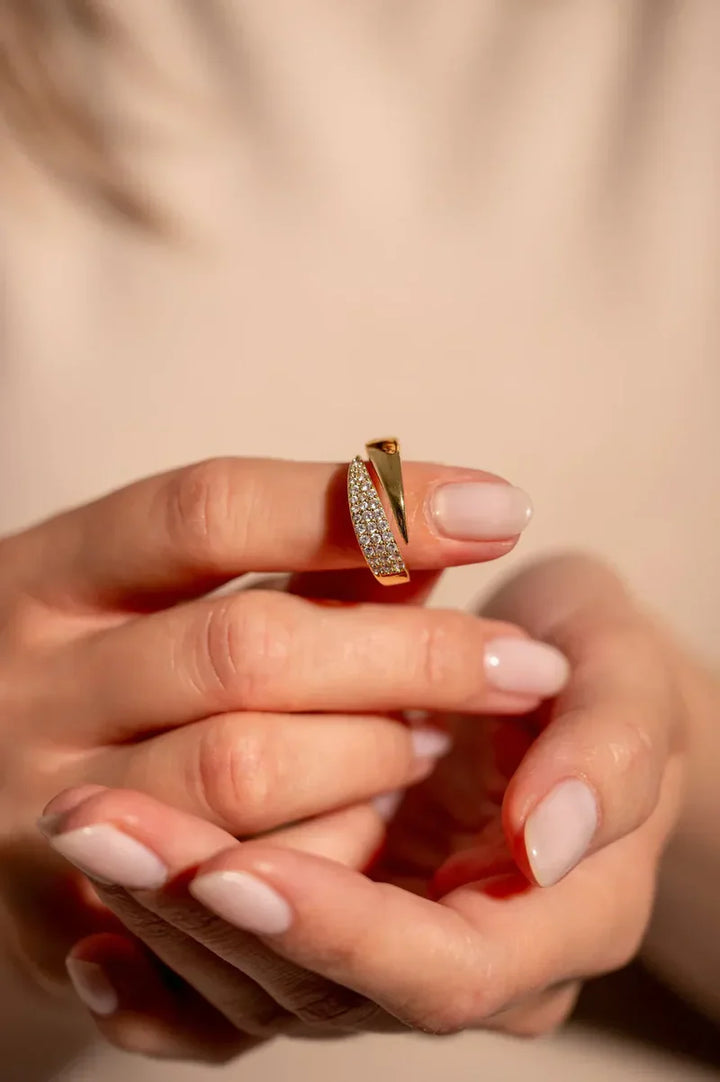 SOPHIA™ | Radiant Whisper Ring